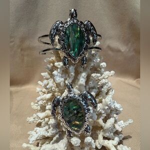 Silver and Green Turtle Jewelry Set - Bracelet & Pendant